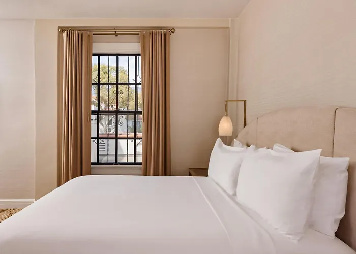 Montecito Inn